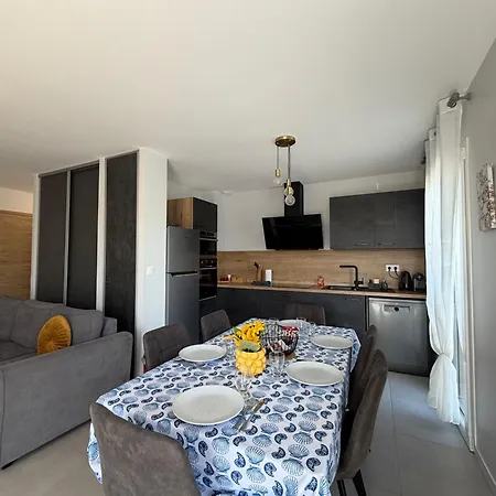 شقة Goeland Confortable Avec Belle Terrasse Vue Degagee 3 Parking Privatif A 900 M De La Et Tous Commerces Pres De Bayeux Sur Plages Du Debarquement أسنل
