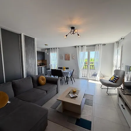 شقة Goeland Confortable Avec Belle Terrasse Vue Degagee 3 Parking Privatif A 900 M De La Et Tous Commerces Pres De Bayeux Sur Plages Du Debarquement أسنل