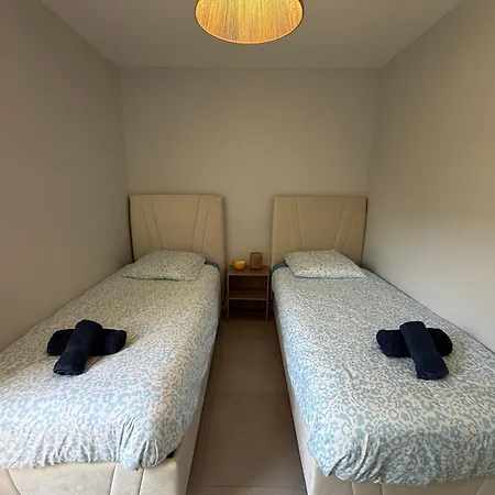 شقة Goeland Confortable Avec Belle Terrasse Vue Degagee 3 Parking Privatif A 900 M De La Et Tous Commerces Pres De Bayeux Sur Plages Du Debarquement أسنل