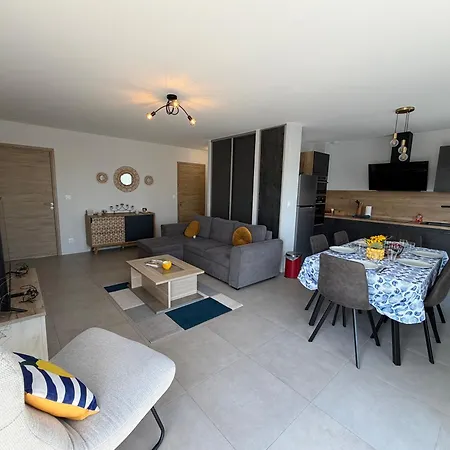 شقة Goeland Confortable Avec Belle Terrasse Vue Degagee 3 Parking Privatif A 900 M De La Et Tous Commerces Pres De Bayeux Sur Plages Du Debarquement أسنل