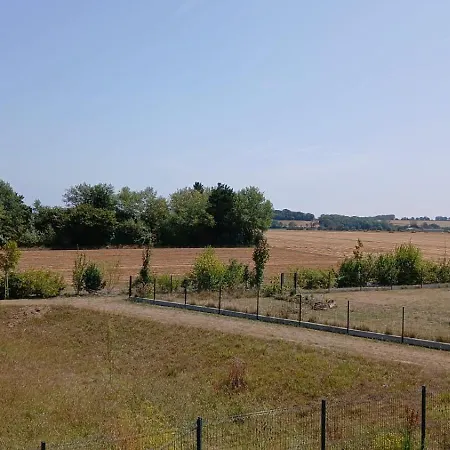 Goeland Confortable Avec Belle Terrasse Vue Degagee 3 Parking Privatif A 900 M De La Et Tous Commerces Pres De Bayeux Sur Plages Du Debarquement شقة أسنل