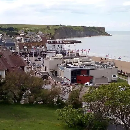 Goeland Confortable Avec Belle Terrasse Vue Degagee 3 Parking Privatif A 900 M De La Et Tous Commerces Pres De Bayeux Sur Plages Du Debarquement